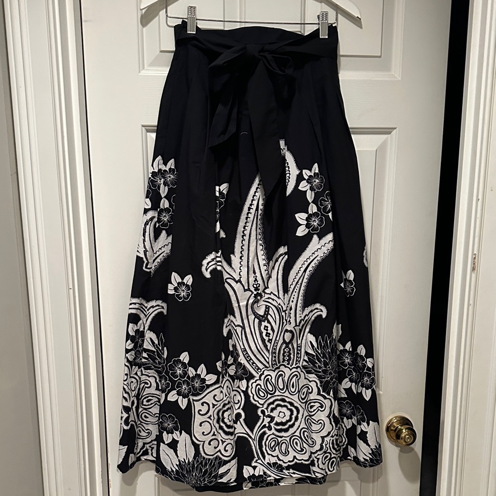 Talbots size 4 black floral maxi skirt. Like new